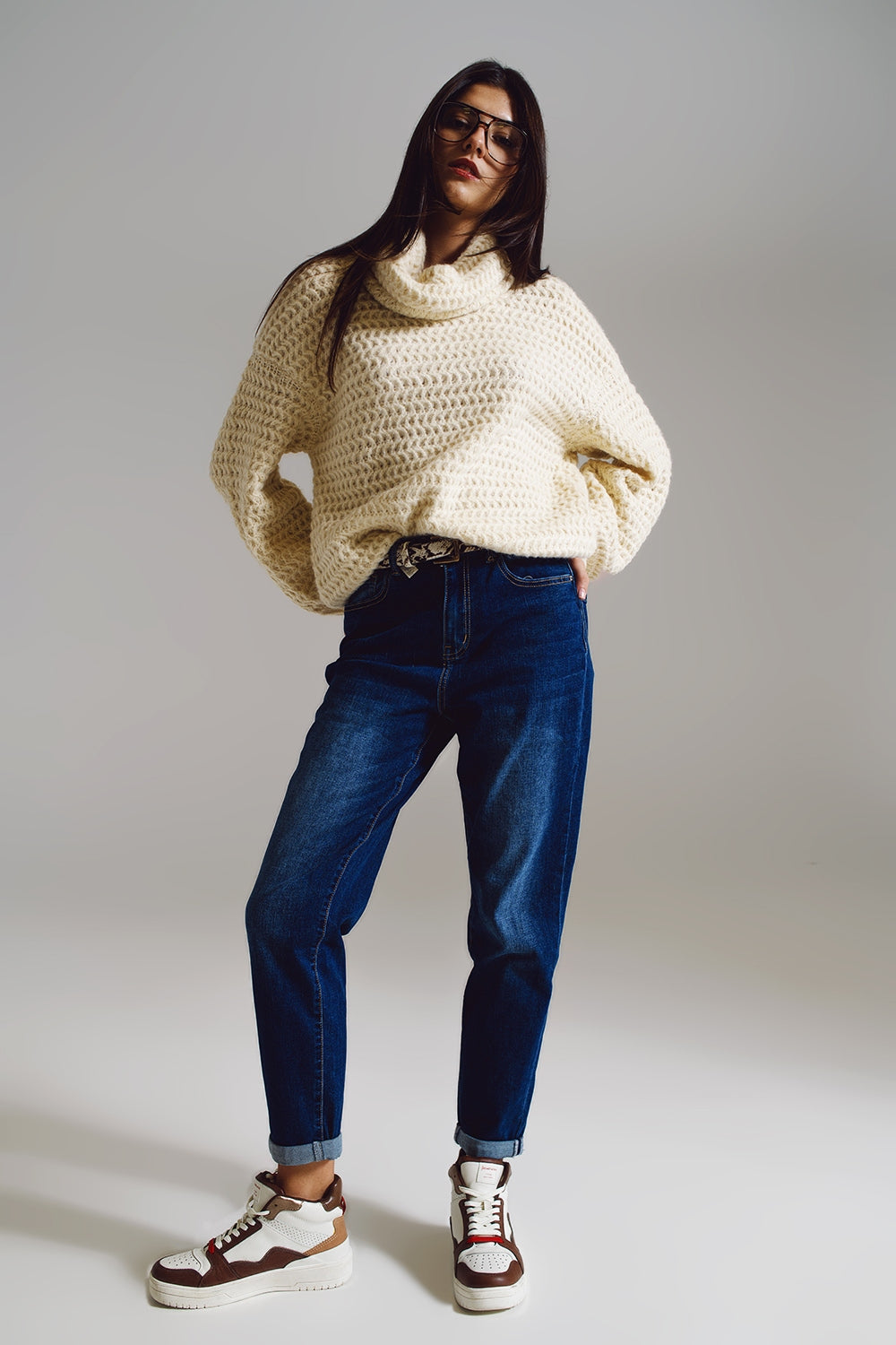 High Waisted Mom Jean in Medium Wash